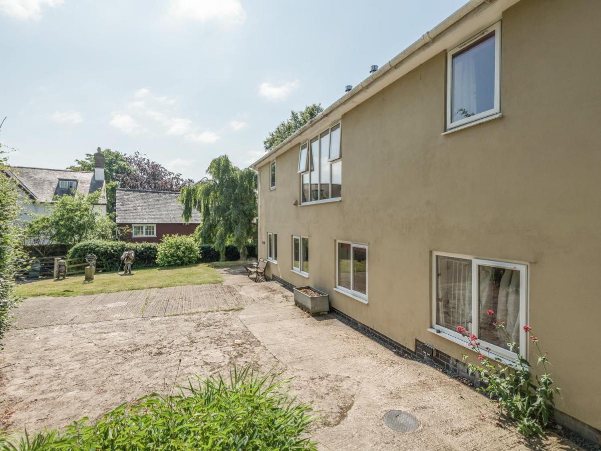 The Schoolhouse Bakehouse Apartment Бишъпс Касъл Екстериор снимка
